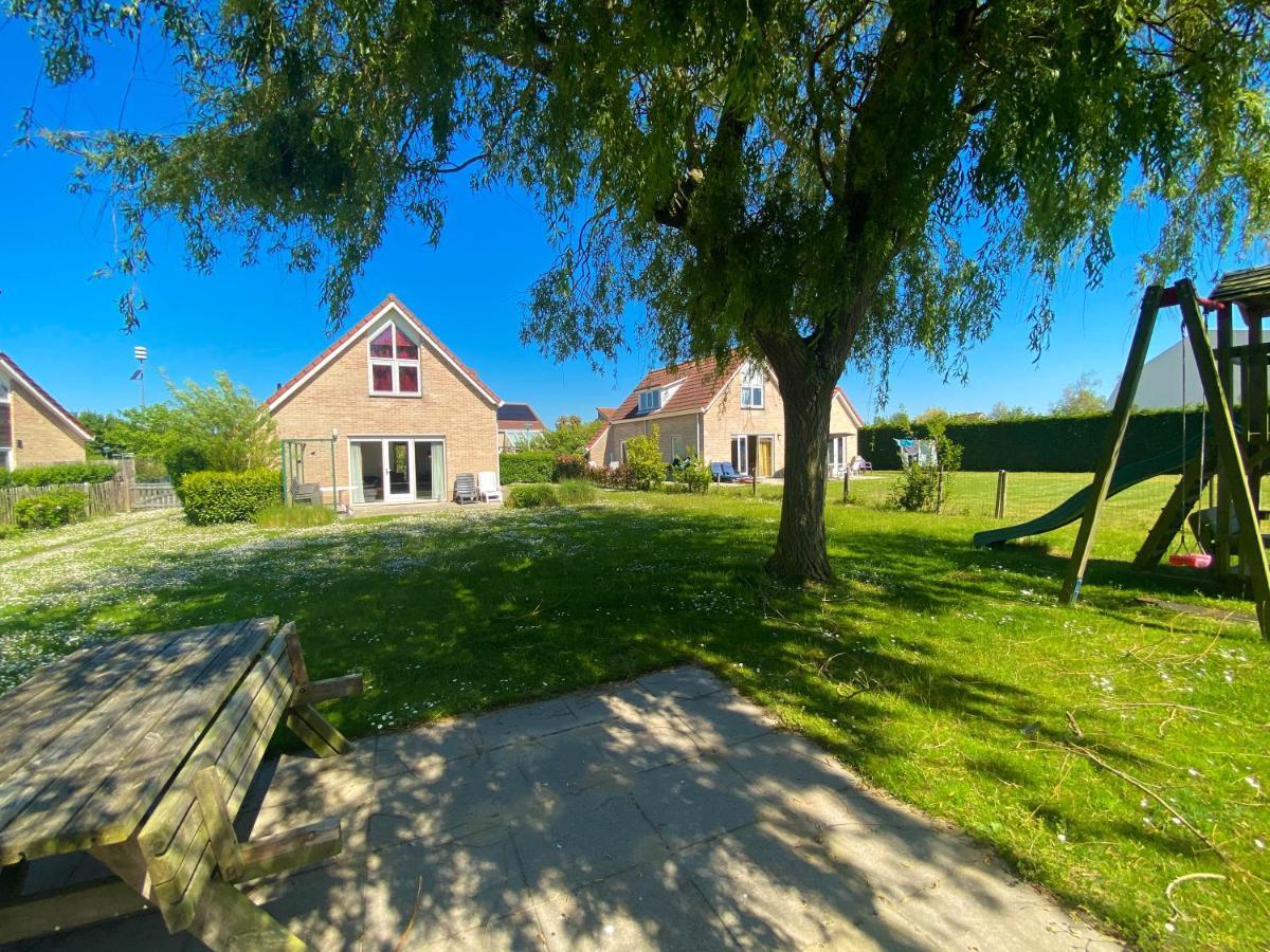 Rustig gelegen en vrijstaand vakantiehuis in Breskens - Zwin 015 Buitenkant foto