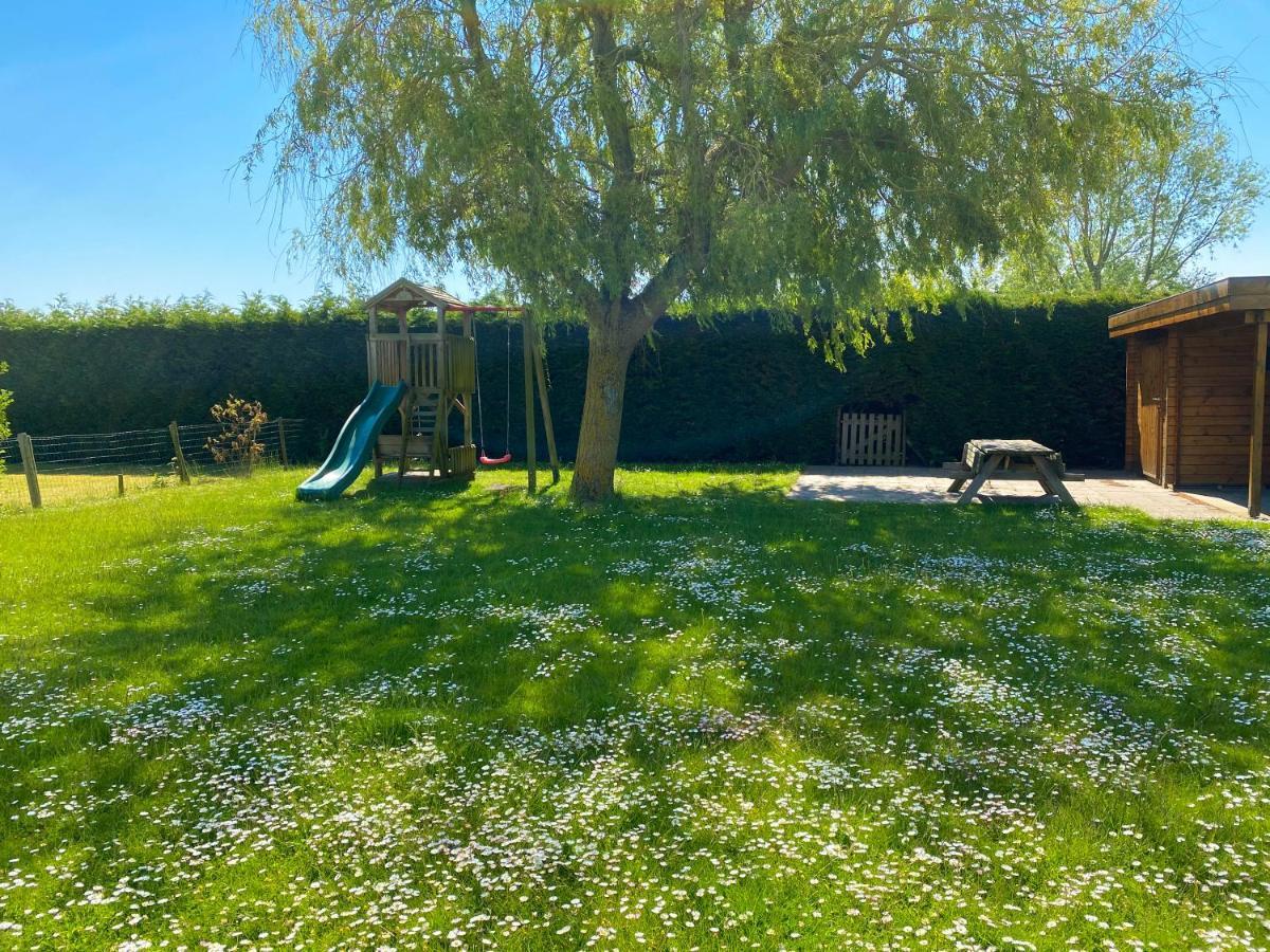 Rustig gelegen en vrijstaand vakantiehuis in Breskens - Zwin 015 Buitenkant foto